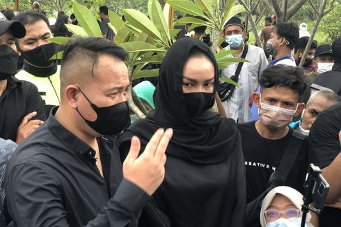 Vicky Prasetyo Beberkan Kebaikan Mendiang Sapri Pantun