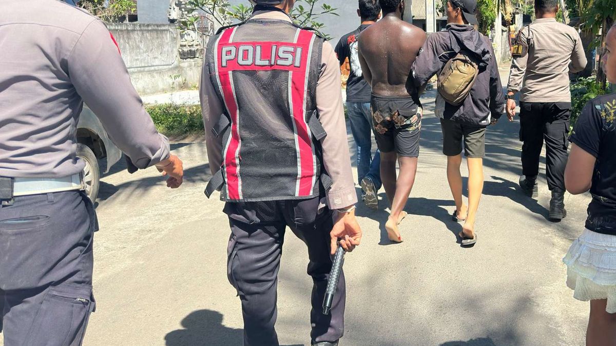 Kabur dari Kejaran Polisi Usai Curit Tas Turis Prancis di Bar, Bule Inggris Sembunyi di Semak-semak