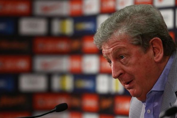 Roy Hodgson menjalani jumpa pers untuk mengumumkan skuad bayangan Inggris di Stadion Wembley, 16 Mei 2016.