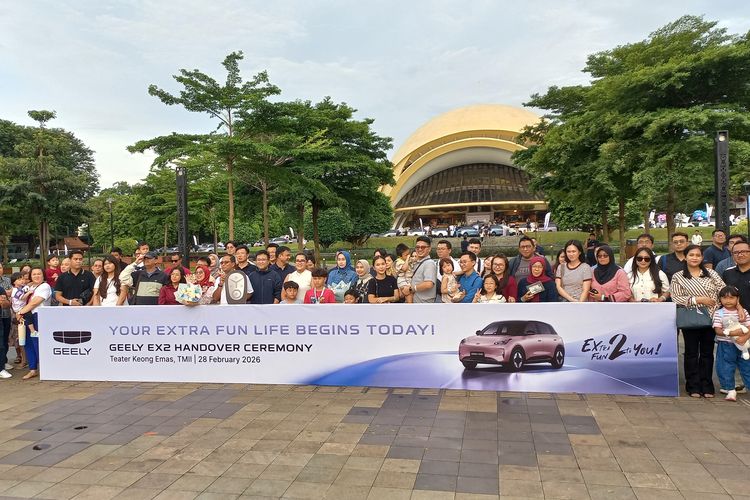 Penyerahan langsung Geely EX2 ke konsumen di TMII