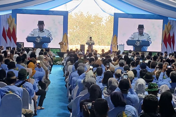 Soal Rupiah Melemah, Presiden Prabowo: Orang Desa Tidak Pakai Dollar Kok...