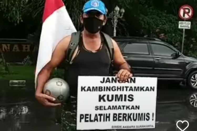 Tangkapan layar video aksi pelatih fisik Politeknik Akademi Teknologi Bank Darah (Akbara) Solo Partika Subagyo Lelono atau akrab dikenal Kopral Bagyo soal pernyataan Gubernur Sumut yang melarang pelatih olahraga tidak boleh berkumis.