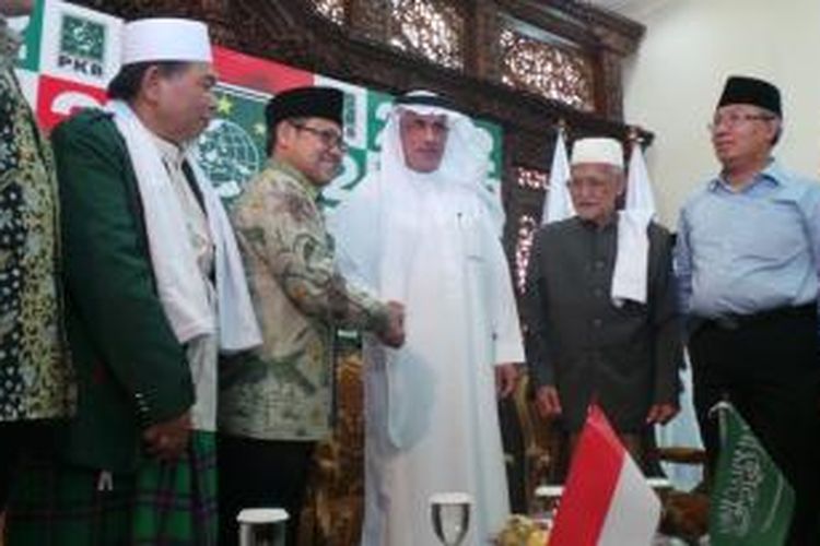 Ketua Umum Partai Kebangkitan Bangsa Muhaimin Iskandara bertemu dengan Duta Besar Arab Saudi Musthafa Ibrahim al-Mubarak., di Kantor DPP PKB, Jalan Raden Saleh Nomor 9, Jakarta Pusat, Senin (8/9/2014). 
