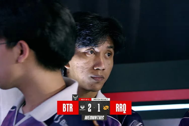 Ekspresi pemain RRQ Hoshi, Kuroky setelah kalah 2-1 dari Bigetron by Vitality.