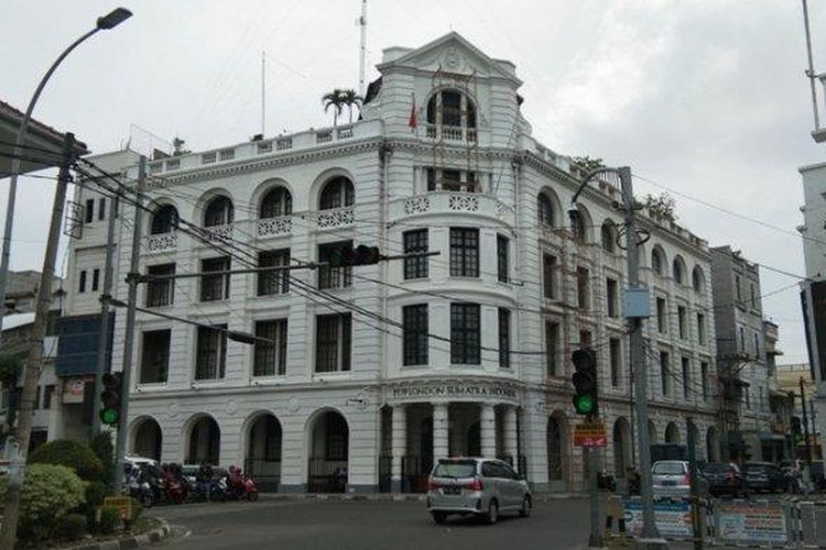 Suasana Gedung London Sumatera atau Gedung Lonsum merupakan gedung peninggalan zaman kolonial Belanda di Kota Medan, pada hari Selasa (25/6/2019). 