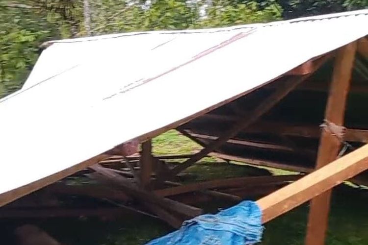 Atap Beterbangan, 18 Rumah dan 4 Sekolah di Mamasa Rusak Diterjang Angin Kencang