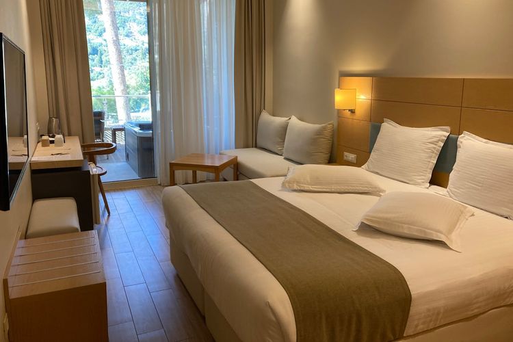 10 Hotel Dekat Simpang Lima Semarang, Bisa Ditempuh Jalan Kaki!