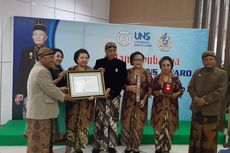Kembangkan Budaya Jawa, PB XII Raih Penghargaan UNS