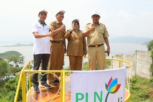 PLN Salurkan Bantuan CSR Penataan dan Pengembangan Kawasan Wisata Tegal Jarong