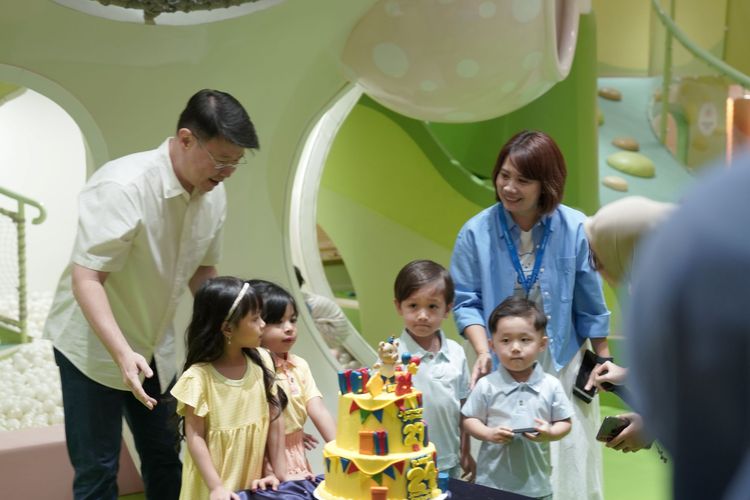 Perayaan 24 tahun merek pakaian bayi Fluffy di Jakarta (11/10/2025).