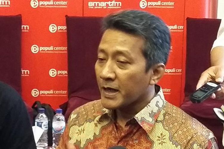 Ketua Bidang Hukum dan Regulasi  Desk Cyber Kementerian Koordinator Politik Hukum dan Keamanan Edmon Makarim, saat ditemui dalam diskusi Perspektif Indonesia di Menteng, Jakarta Pusat, Sabtu (4/4/2015).