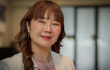 dr Ika yang memiliki jutaan pengikut di TikTok menyebut krim wajah berbahan merkuri sebagai 'merkuncrit'.
