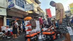 Warga Medan Ramai-Ramai Berburu Genset Imbas Listrik Padam Massal