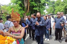 Tanggapi Gimik Gibran Saat Debat, Surya Paloh: Saya Persilakan Masyarakat Menilai