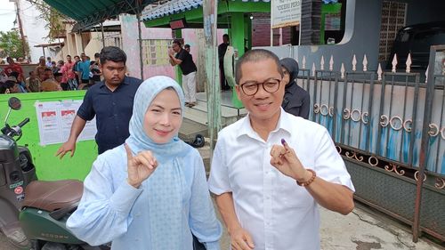 2 Calon Bupati Nyoblos di Kota Serang, Ditemani Menteri dan Anggota DPR