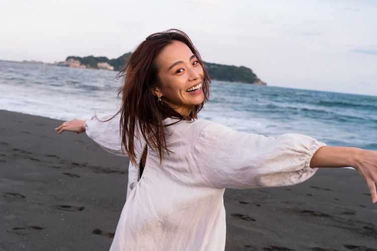 10 Hal yang Perlu Kamu Lepaskan agar Hidup Lebih Bahagia dan Seimbang