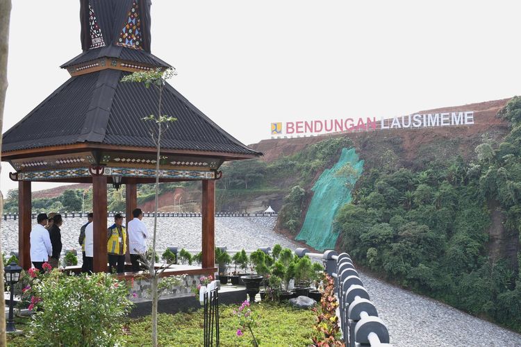 Presiden Joko Widodo (Jokowi) telah meresmikan Bendungan Lausimeme di Kabupaten Deli Serdang, Provinsi Sumatra Utara (Sumut), pada Rabu (16/10/2024).
