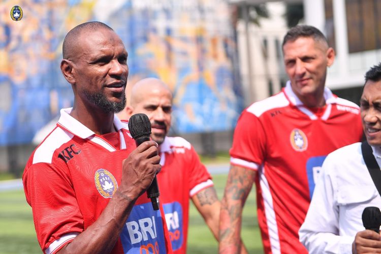 Legenda sepak bola dunia, Eric Abidal, dalam kunjungannya ke Indonesia untuk menghadiri agenda Fourfeo Mini Tournament.