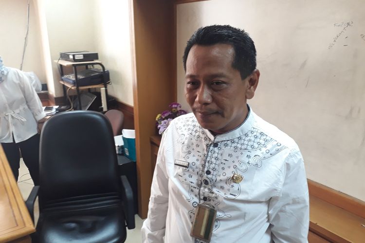 Kepala Suku Dinas Sumber Daya Air Jakarta Timur Santo kepada awak media di Ruang Rapat Sudin SDA Jakarta Timur, Jumat (6/12/2019).