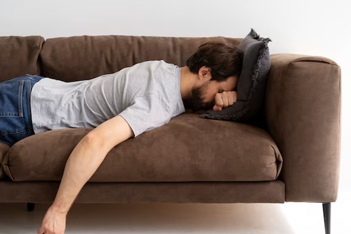 tidur tengkurap bisa meredakan ngorok, namun juga menimbulkan sejumlah risiko