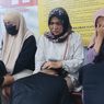 Tangis Ibu Pecah Saat Anaknya yang Anggota Geng Motor Sujud di Kaki Minta Maaf
