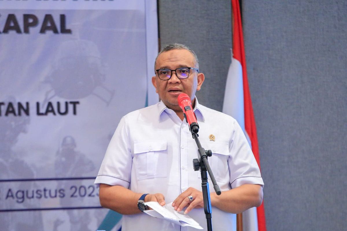 Wamenaker Afriansyah Noor dalam sambutannya pada acara Focus Group Discussion (FGD) bertajuk Peningkatan Sumber Daya Manusia (SDM) Bidang Kemaritiman di Belitung, Provinsi Bangka Belitung, Selasa (22/8/2023).

