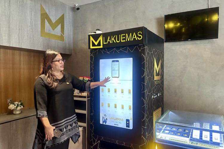 Rangkaian acara Golden Days at Butik LAKUEMAS, di Butik Laku Cempaka Mas, Jakarta Pusat, Rabu (12/11/2025).