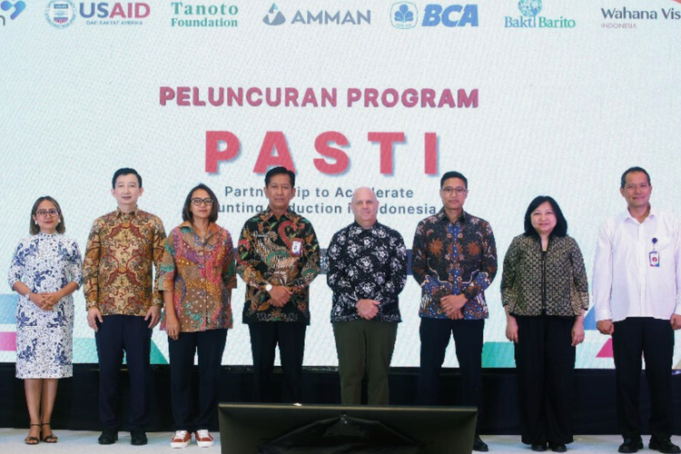 Para pimpinan lembaga program kemitraan PASTI (Partnership To Accelerate Stunting Reduction In
Indonesia) dalam acara Peluncuran Program PASTI yang diadakan pada Kamis (14/12) di Jakarta.