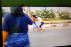 Viral, Video 2 Gadis ABG Duel di Jalan Diduga karena Masalah Asmara