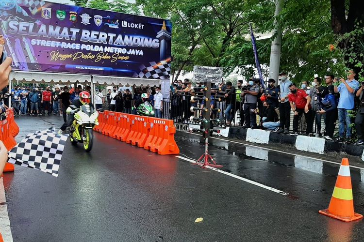 Street Race Ancol resmi dibuka oleh Kapolda Metro Jaya Irjen Pol Moh Fadil Imran.