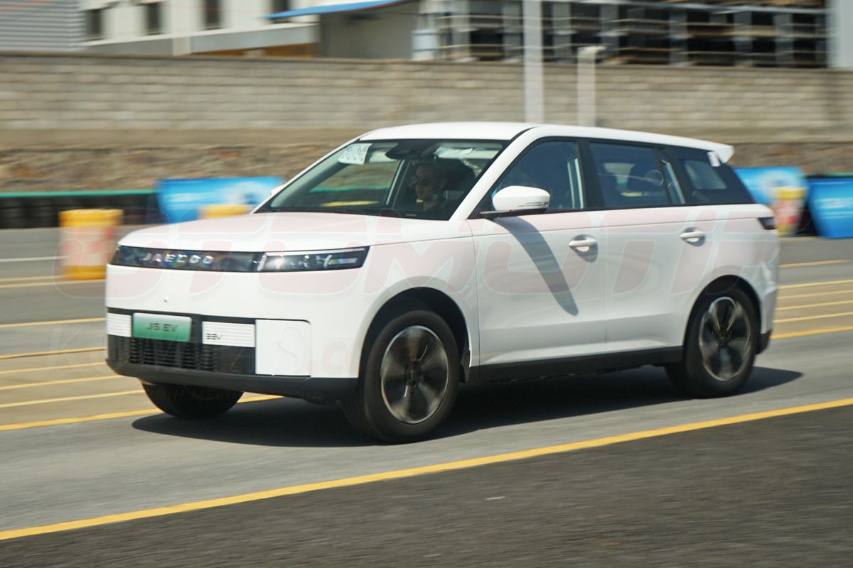 Jaecoo J5 EV di Fasilitas Test Drive Longshan, Wuhu