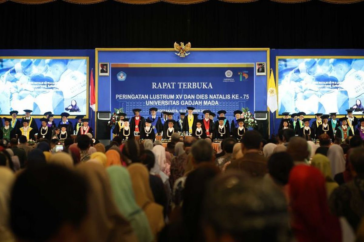 Rektor UGM Prof dr Ova Emilia, M.Med.Ed., Sp.OG(K)., PhD, mengatakan, Dies Natalis Ke-75 menjadi kesempatan penting untuk merefleksikan komitmen UGM dalam memajukan bangsa.