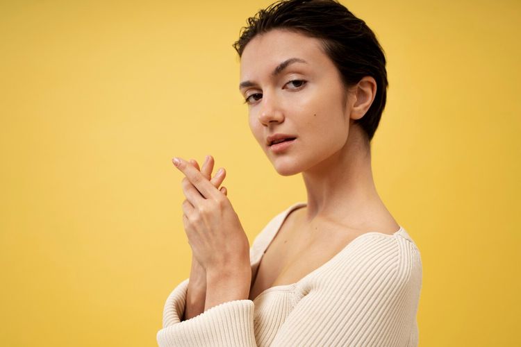 Olive Undertone: Tipe Kulit yang Sering Salah Shade Makeup