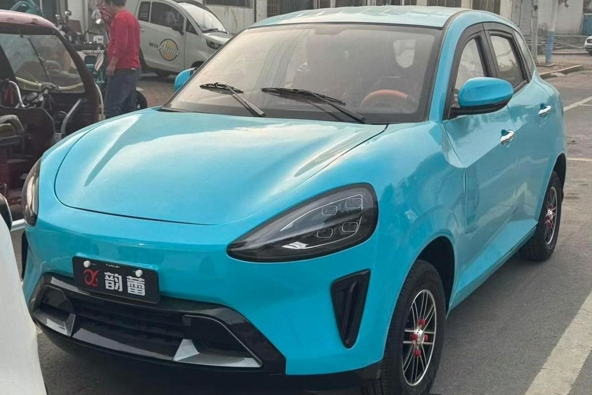 Yunlei EV, mobil listrik tiruan Xiaomi SU7 yang dijuluki Redmi SU7 oleh warganet