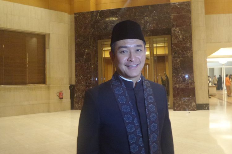 Irgy Ahmad Fahrezy menghadiri prosesi akad nikah Tasya Kamila dan Randi Bachtiar di Mutiara Ballroom The Ritz-Carlton, Mega Kuningan, Jakarta Selatan, Minggu (5/8/2018).