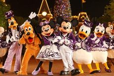 Kemeriahan Natal di Hongkong Disneyland