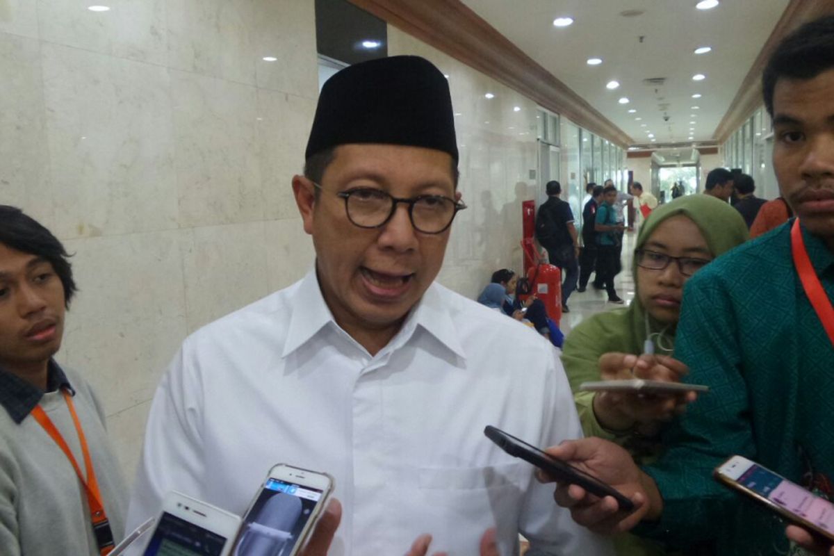 Menteri Agama Lukman Hakim Saifuddin di Kompleks Parlemen, Senayan, Jakarta, Kamis (13/7/2017).
