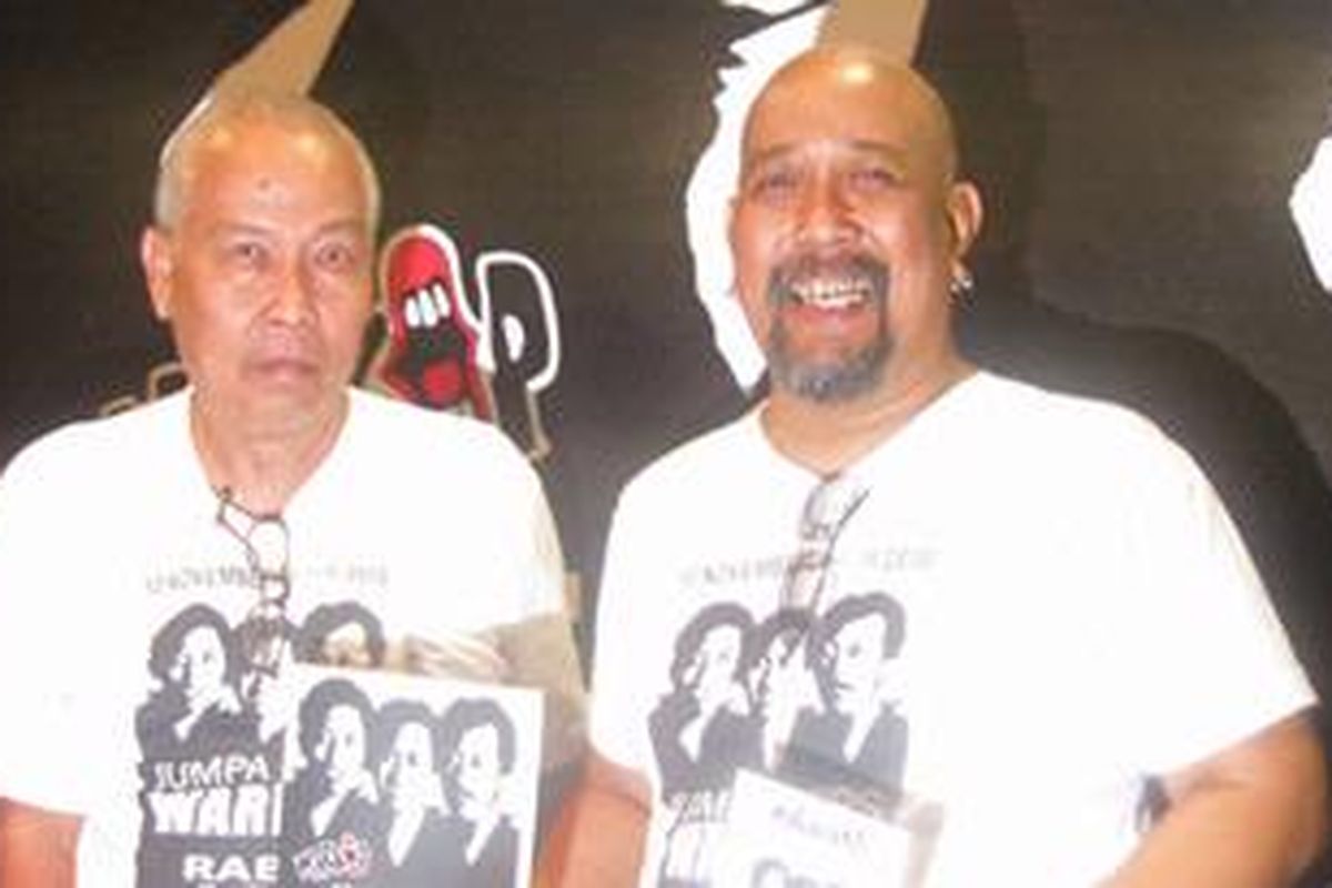 Rudi Badil, mantan wartawan Kompas yang juga pendiri grup lawak Warkop dan Indro Warkop, di sela peluncuran buku "Main-main Jadi Bukan Main-main" di Gedung Kompas, Palmerah Barat, Jakarta, Rabu (10/11/2010).