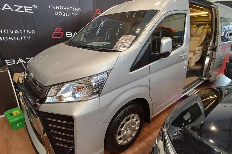 Toyota Hiace garapan Baze 