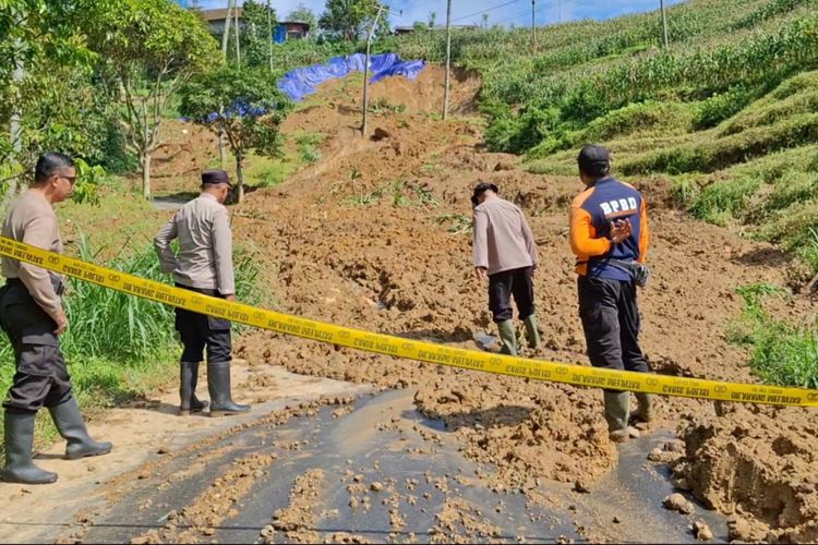 Longsor Putus Jalur Tulungagung-Trenggalek, Akses Tertutup Total