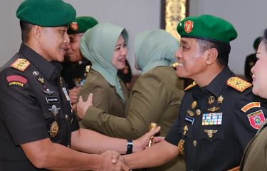 Rus gey tojikni soradi. Rus gey tojikni soradi.