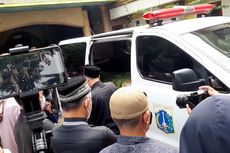 Jenazah Dorce Gamalama Tetap dalam Ambulans Saat Dishalatkan, Keluarga Tak kuasa Tahan Tangis