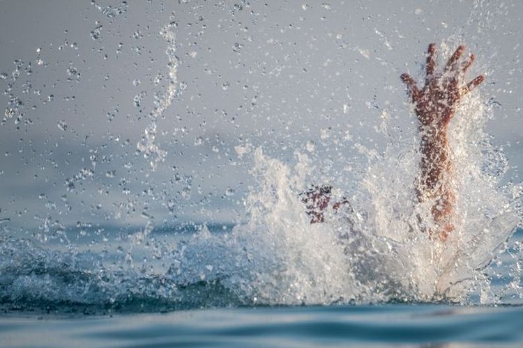 Kakak Beradik Terseret Ombak Pantai Payangan Jember, Satu Korban Ditemukan Tewas