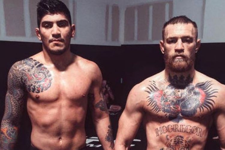 Dillon Danis (kiri) dan Conor McGregor