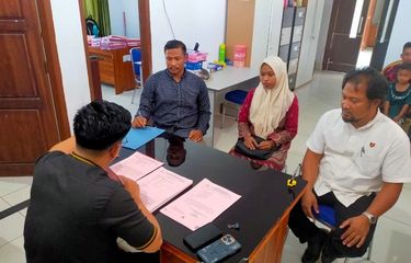 Guru Honorer di Konawe Ditahan, Dituduh Pukuli Anak Polisi ...