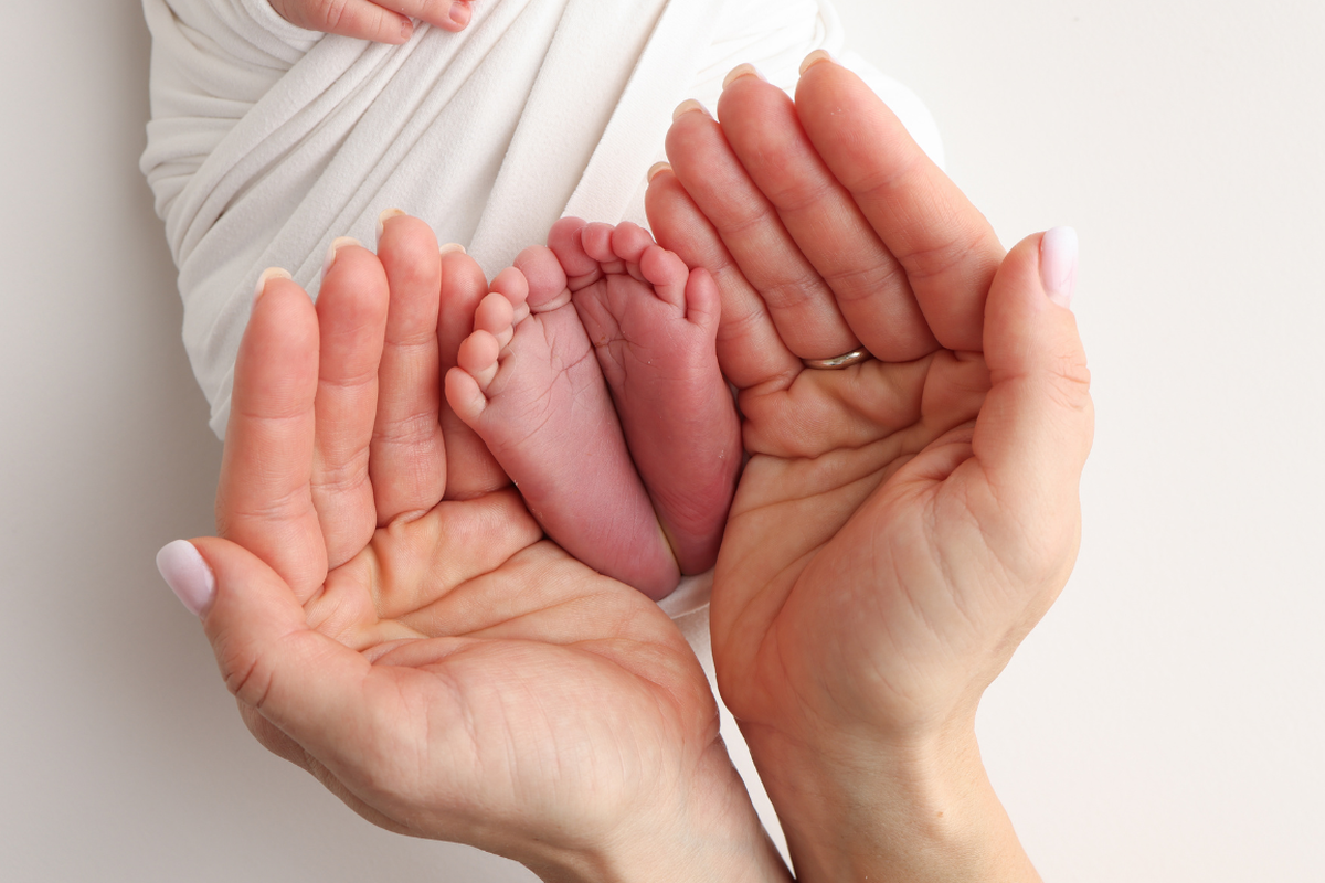 ilustrasi bayi baru lahir.