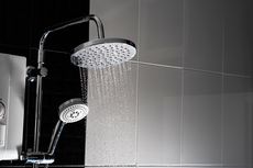 Mengenal Shower Uap dan Perbedaannya dengan Shower Tradisional 
