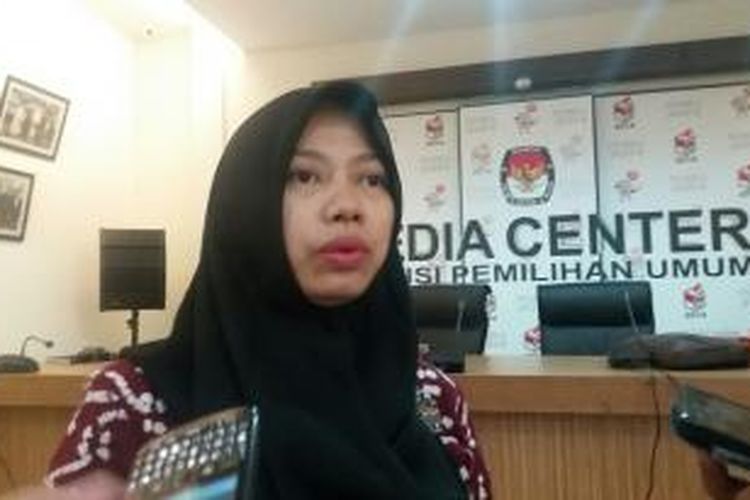 Direktur Eksekutif Perkumpulan untuk Pemilu dan Demokrasi (Perludem), Titi Anggraini di Media Center Komisi Pemilihan Umum (KPU) Jalan Imam Bonjol, Menteng, Jakarta Pusat, Kamis (19/11/2015) 