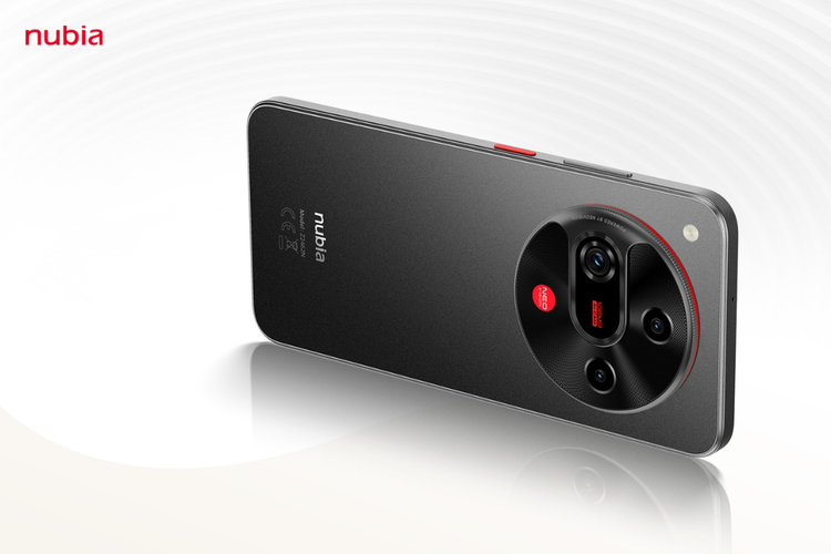Nubia Focus 2 5G ditopang dengan baterai berkapasitas 5.000 mAh. Baterai ini mendukung teknologi pengisian cepat (fast charging) berdaya 33 watt. 