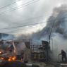 Ledakan Tabung Gas Picu Kebakaran di Ambon,  6 Bangunan Ludes, 1 Orang Terluka